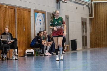 Bild 63 - wBJ HSG Kremperheide/Muensterdorf - HSG Joerl-Doppeleiche Vioel : Ergebnis: 34:23